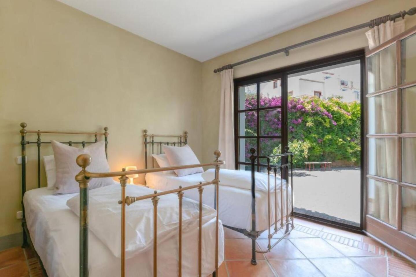 Villa Casa Sol Encantadora Villa Con Piscina Marbella Buitenkant foto